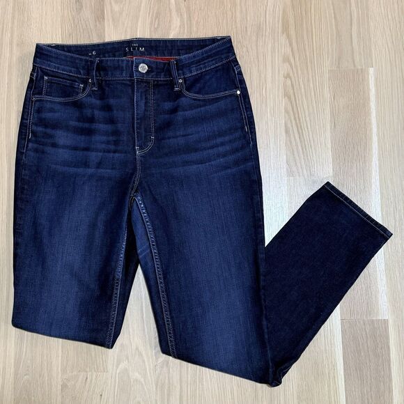 WHITE HOUSE BLACK MARKET The Slim High Rise Jeans Dark Blue Denim Size 6 - Picture 3 of 8